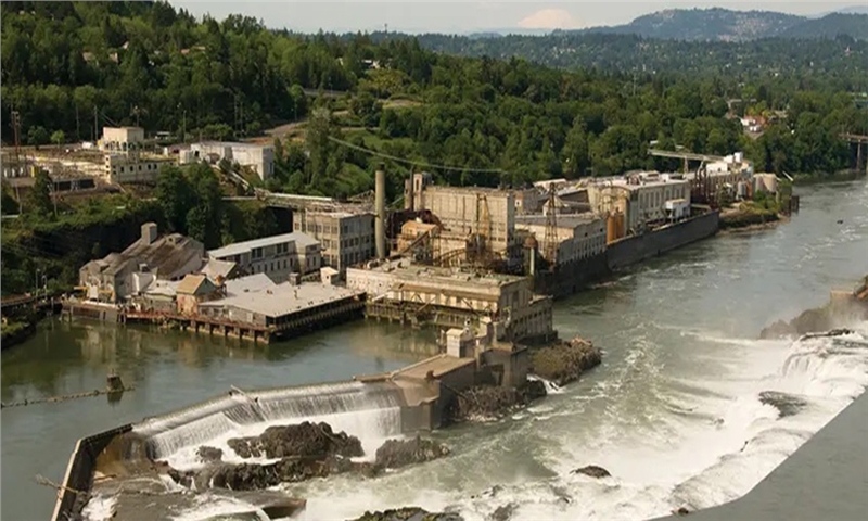 Willamette Falls Paper Mill Faces Major Layoffs and Potential Closure