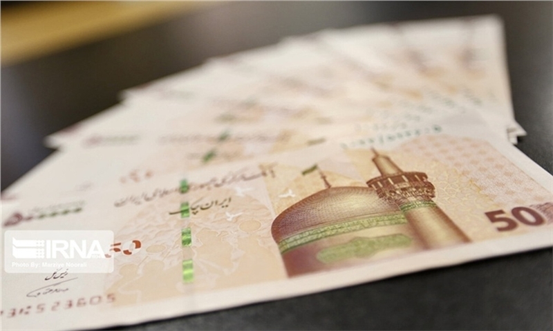 Fuel Smuggling and the Hot Market for Large Banknotes