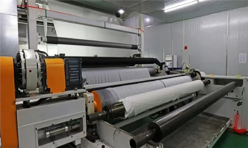 Advantages and Challenges of the Airlaid Nonwovens Process