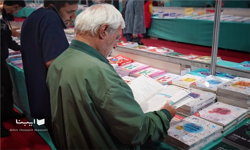 ساعت بازدید از نمایشگاه کتاب زنجان تمدید شد
