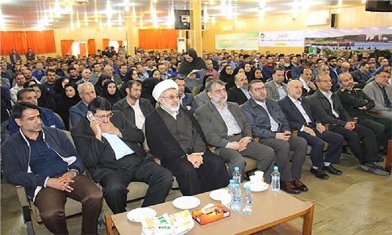 Iran's largest paper making group celebrated its exit from bankruptcy.