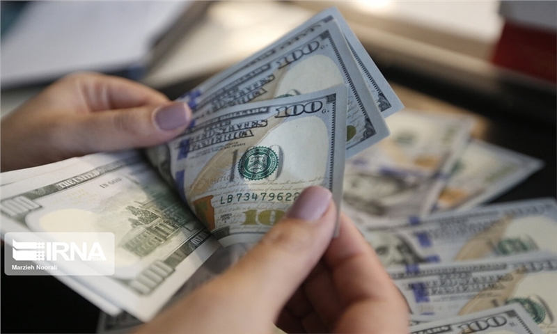 یک سیاست، دو روایت؛ چرخش حامیان حذف ارز ۴۲۰۰ به منتقدان حذف ۲۸۵۰۰