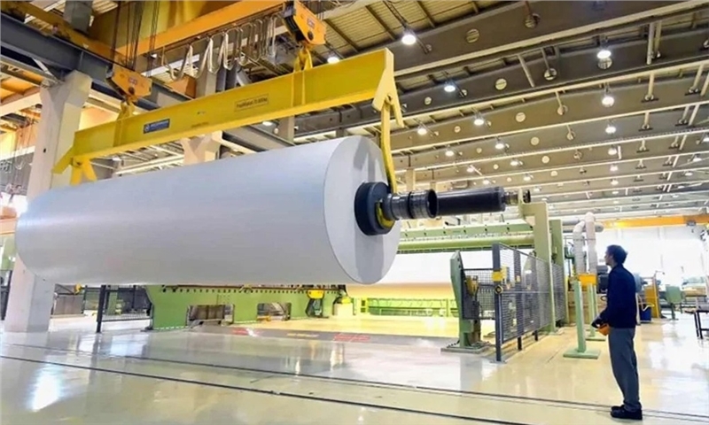 Innovative Data Analytics in the Paper Industry: Balancing Ad Hoc Insights with Automated Consistency