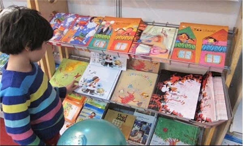 طرح «قایق کاغذی» برای تجهیز کتابخانه‌های عمومی استان بوشهر اجرا شد