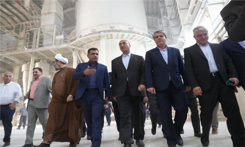استاندار: اختصاص ۳۸ همت تسهیلات فرصتی بی‌تکرار برای حوزه تولید کرمانشاه است