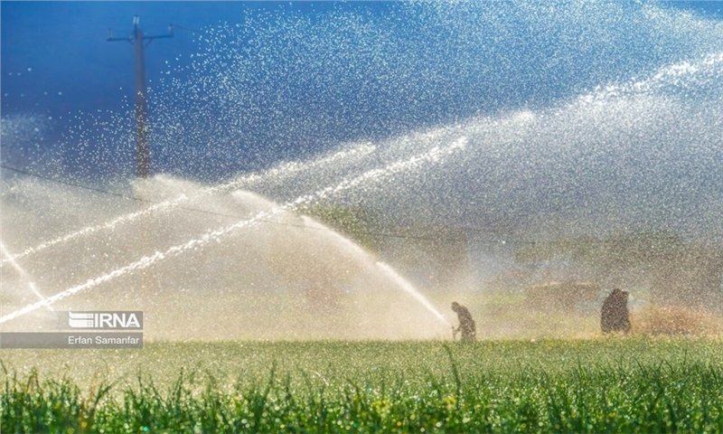 اجرای ۱۱۰ طرح آبیاری هوشمند در کشور/پنل های خورشیدی در مزارع مستقر می‌شود